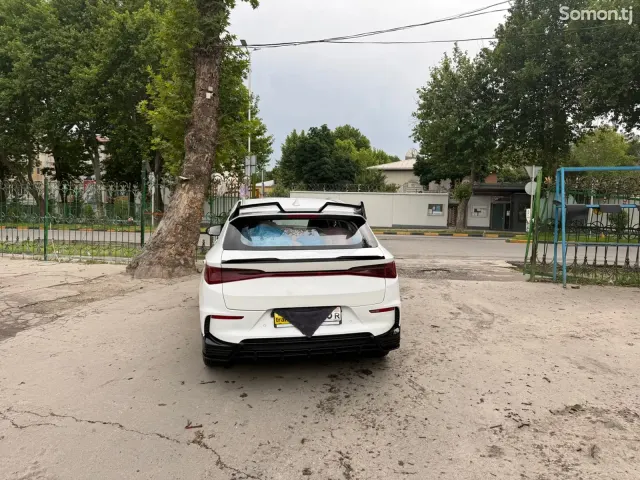 BYD E2 2024 · AT