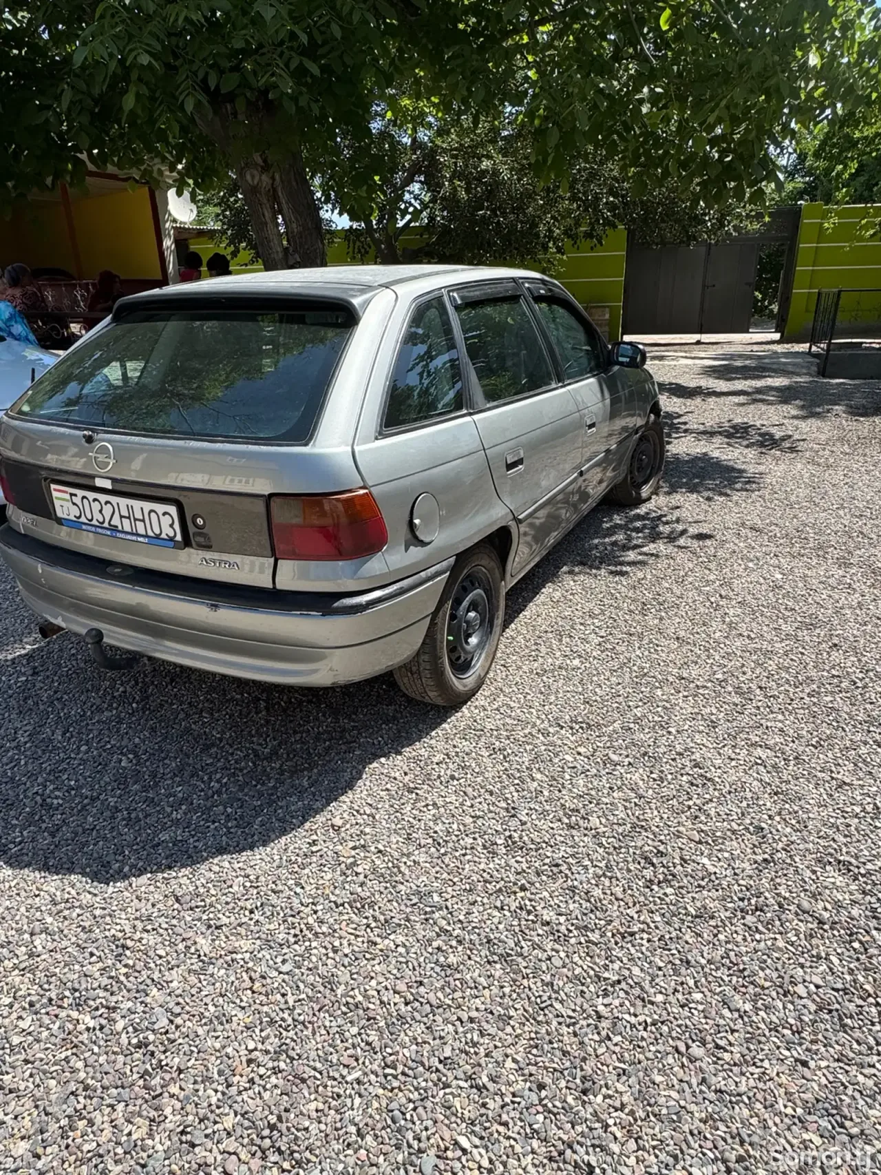 Opel Astra F 1995 · 1.6 MT