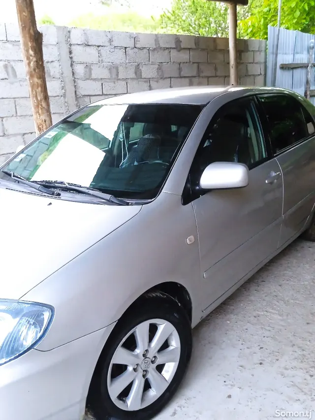 Toyota Corolla 2002 · 1.8 MT