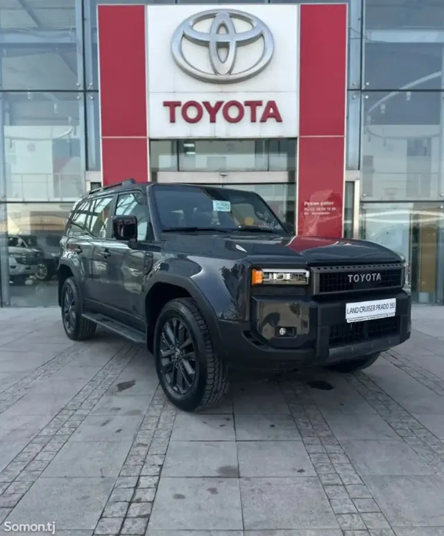 Toyota Land Cruiser Prado 2025 · 2.4 AT