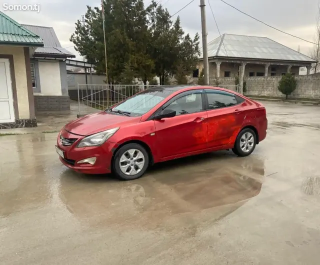 Hyundai Solaris 2016 · 1.4 MT