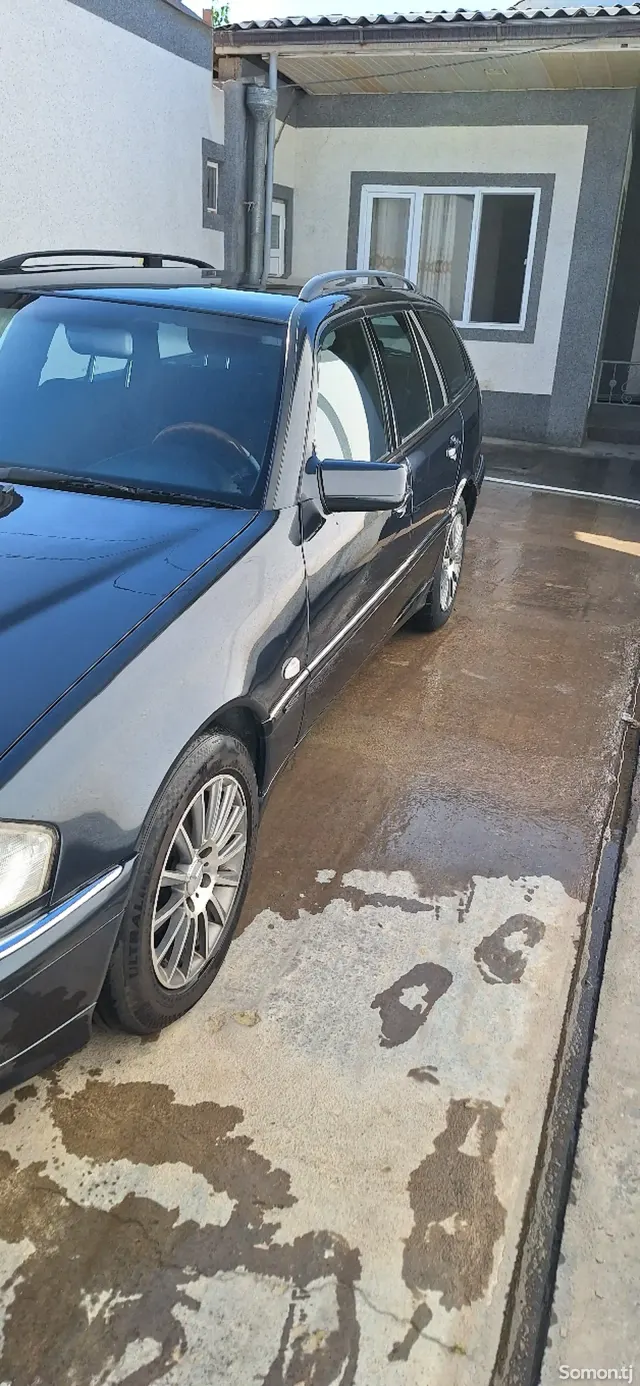 Mercedes-Benz C class 1999 · 2.4 AT