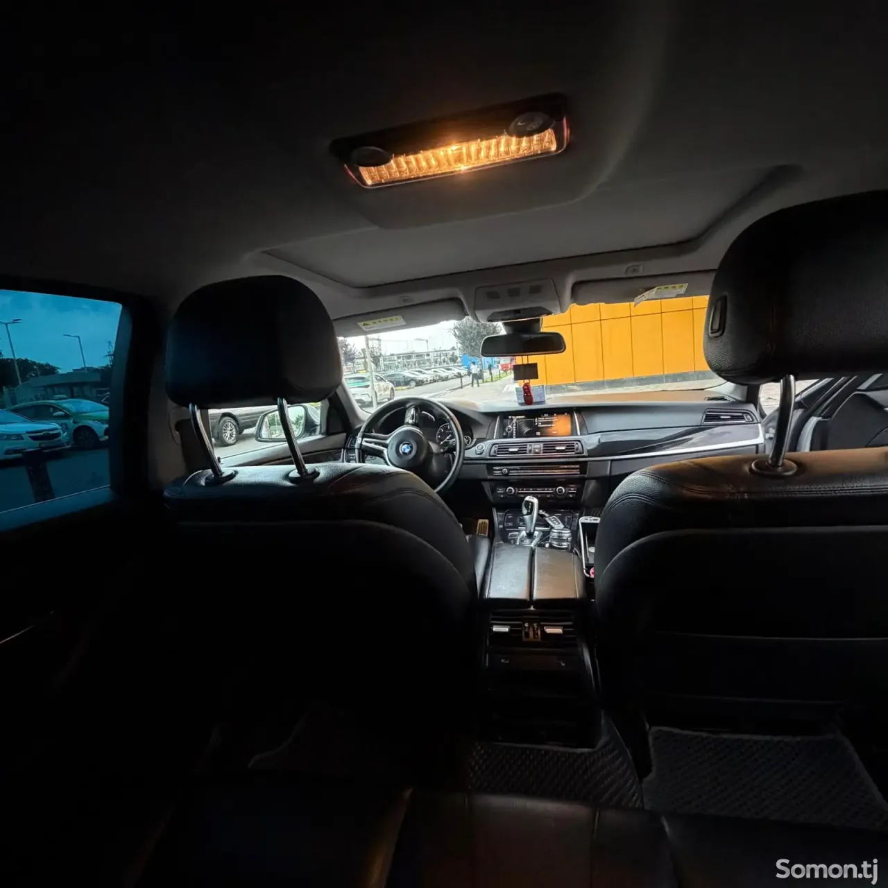 BMW 5 series 2015 · 2.0 AT
