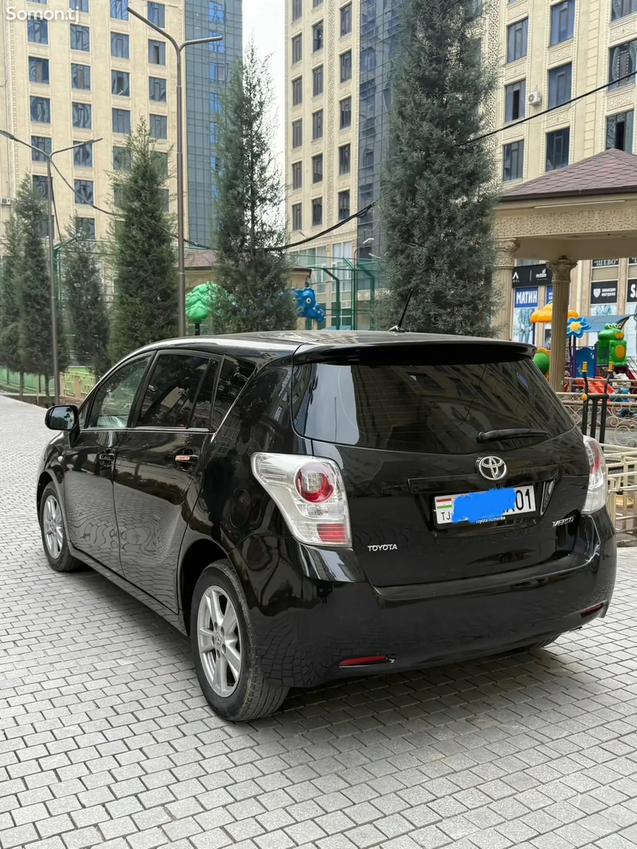 Toyota Verso 2010 · 1.8 CVT