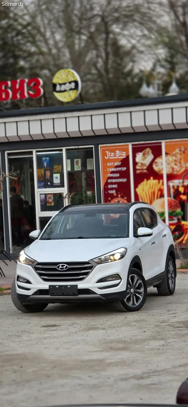 Hyundai Tucson 2016 · 1.6 AT