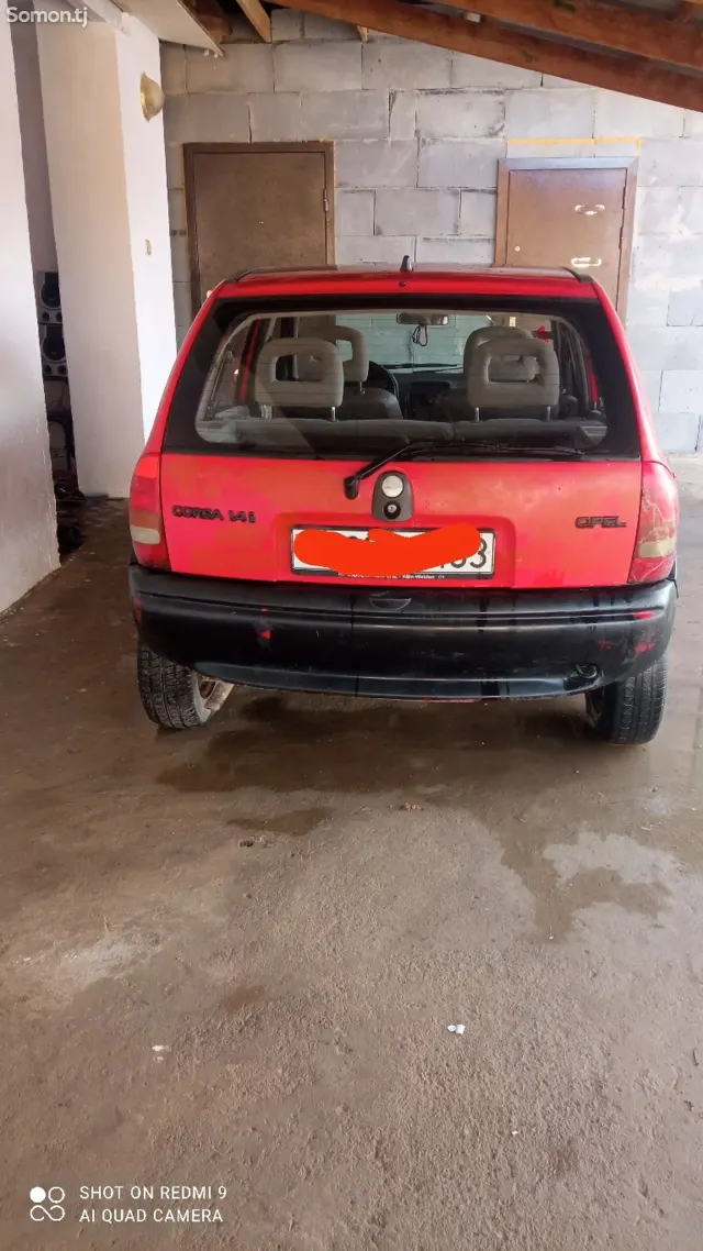 Opel Corsa 1997 · 1.4 MT