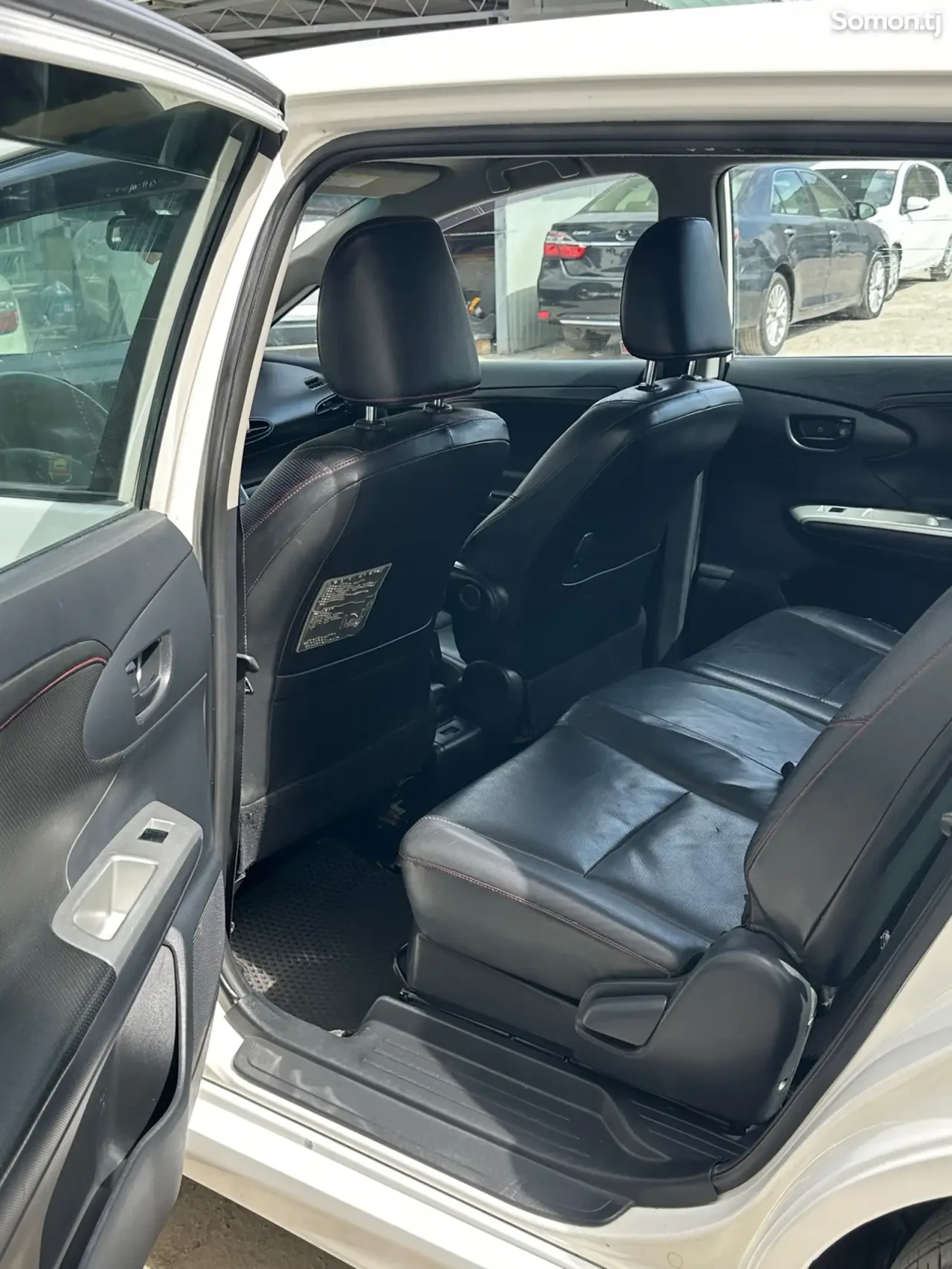 Toyota Wish 2014 · 2.0 AT