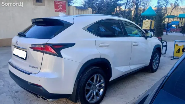 Lexus NX series 2015 · 2.0 AT