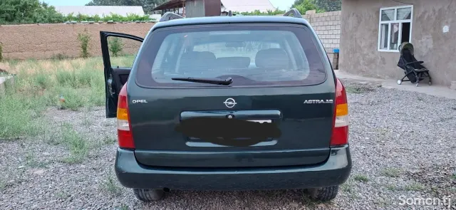 Opel Astra G 2000 · 1.6 MT