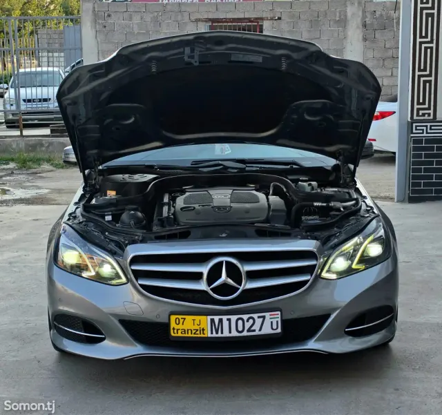 Mercedes-Benz E class 2014 · 3.0 AT