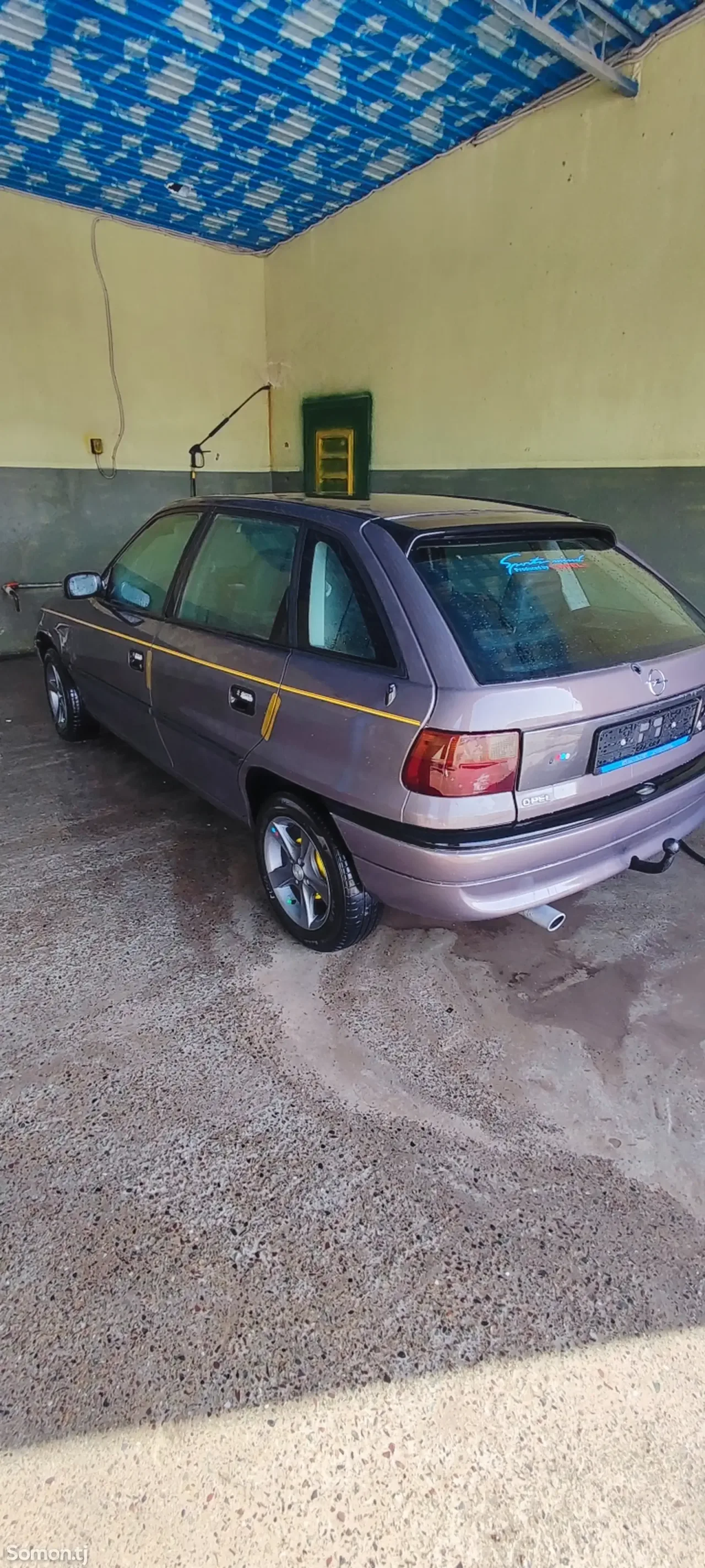 Opel Astra F 1997 · 1.6 MT
