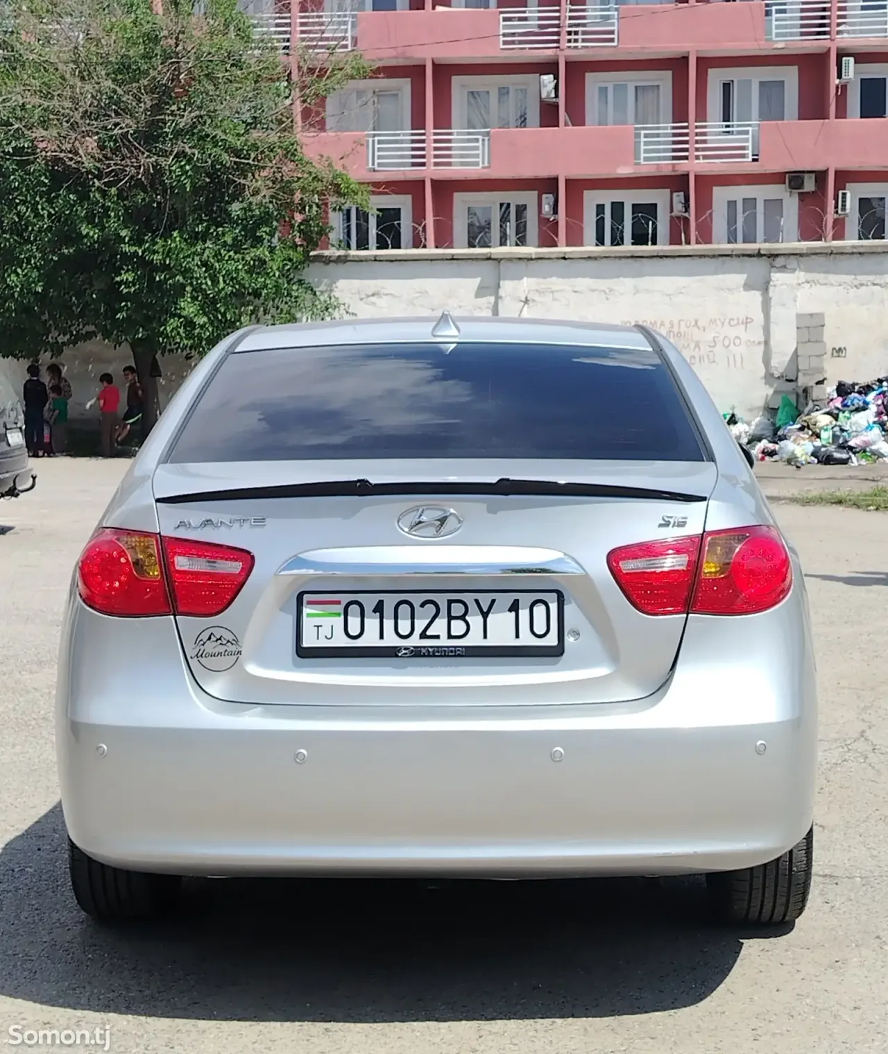 Hyundai Avante 2010 · 1.6 AT