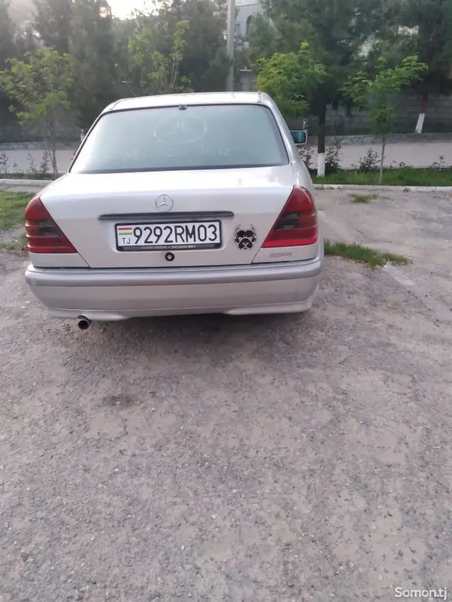 Mercedes-Benz C class 1995 · 1.8 MT