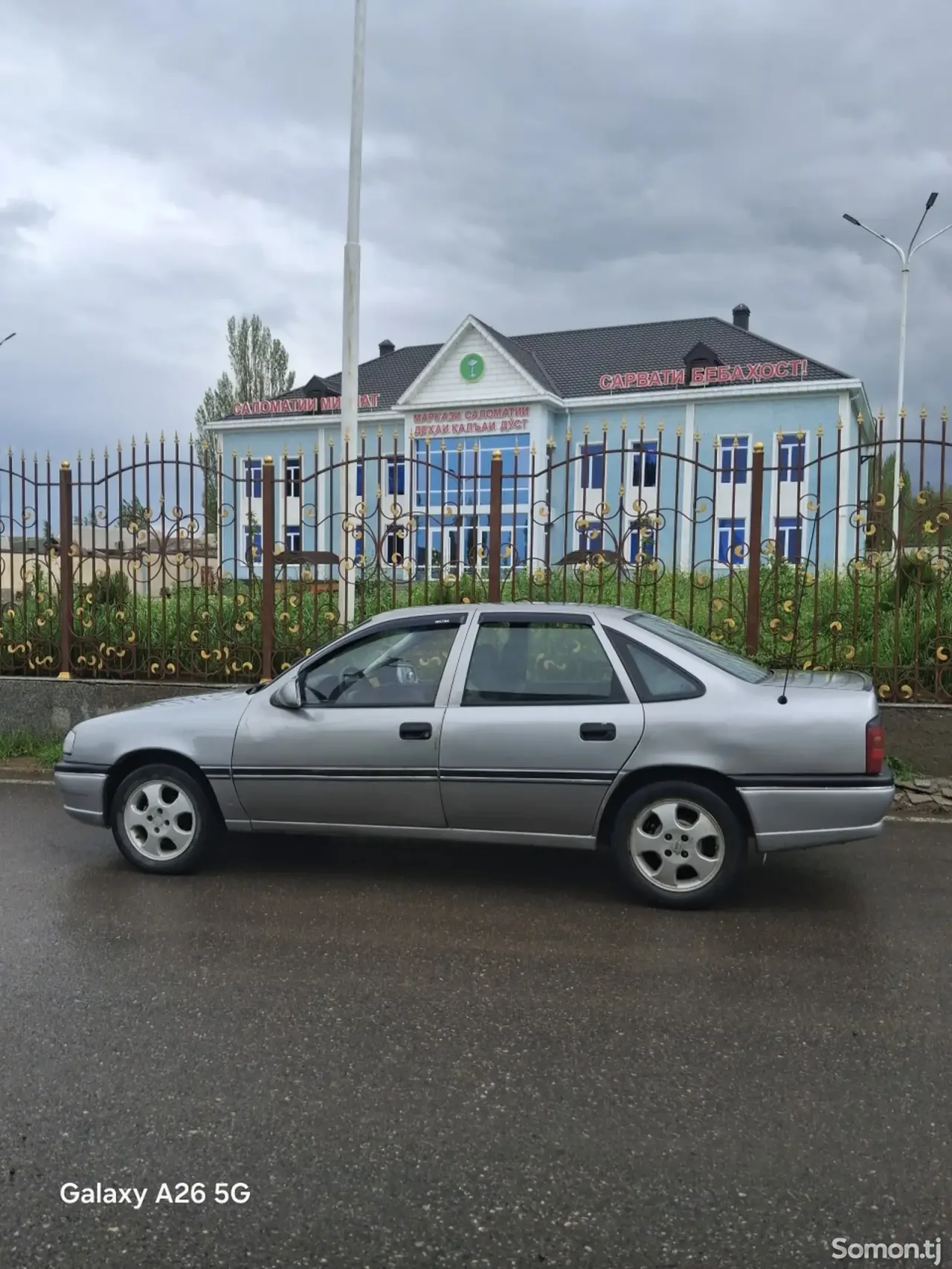 Opel Vectra A 1995 · 1.6 MT