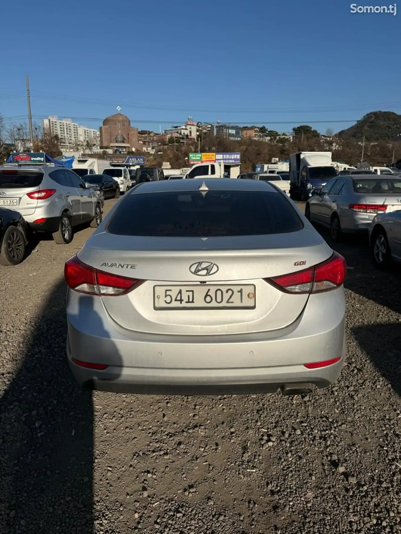Hyundai Avante 2015 · 1.6 AT