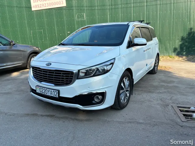 Kia Carnival 2016 · 2.2 AT