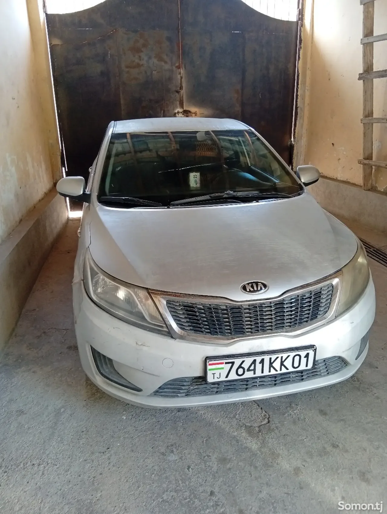 Kia Rio 2015 · 1.4 MT