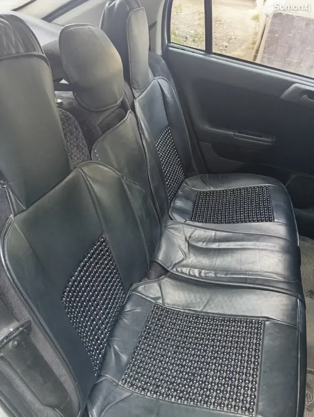 Opel Astra G 1999 · 1.6 MT