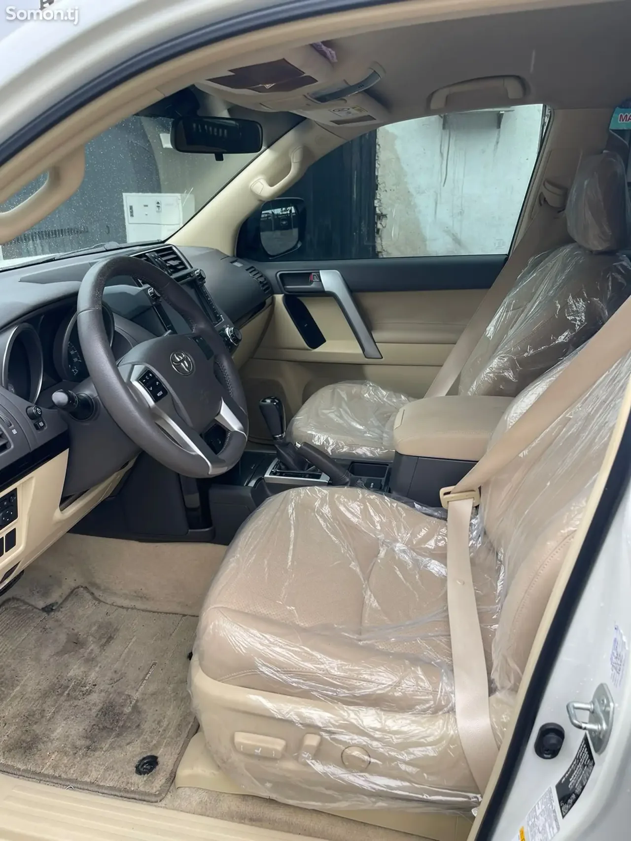 Toyota Land Cruiser Prado 2015 · 4.0 AT