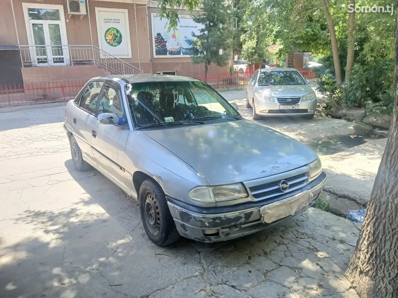 Opel Astra F 1993 · 1.6 MT