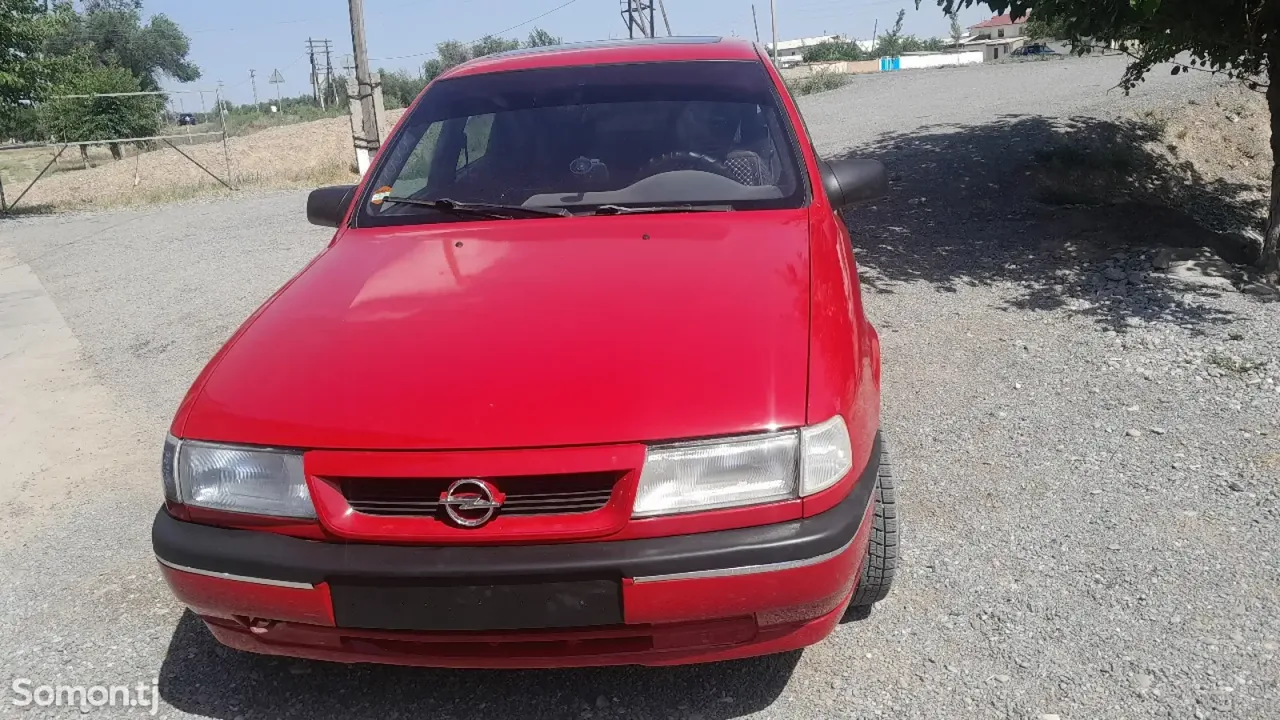 Opel Vectra A 1996 · 1.6 MT