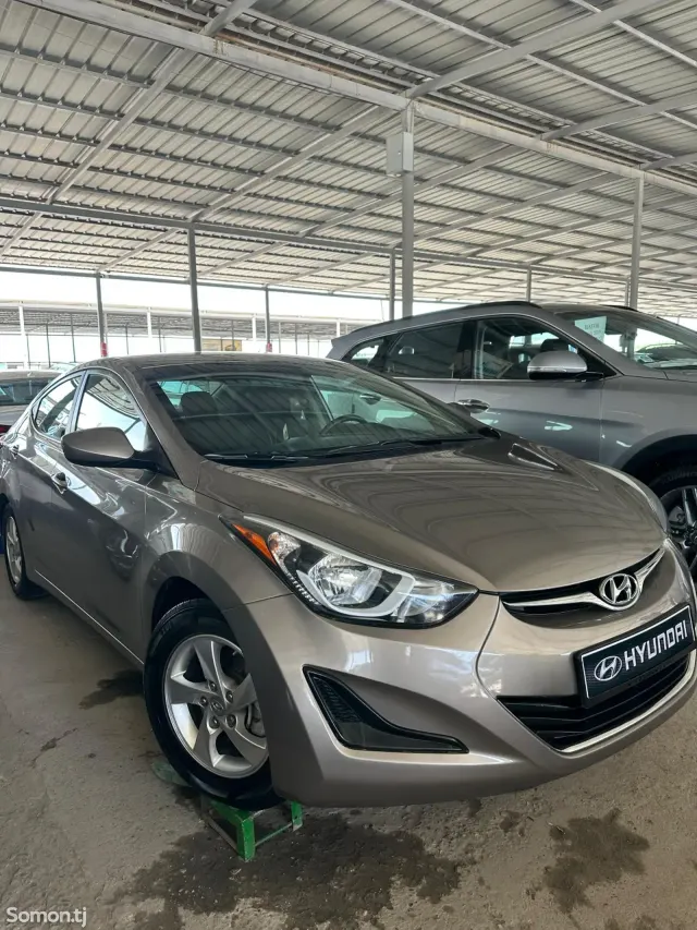 Hyundai Elantra 2014 · 1.8 AT