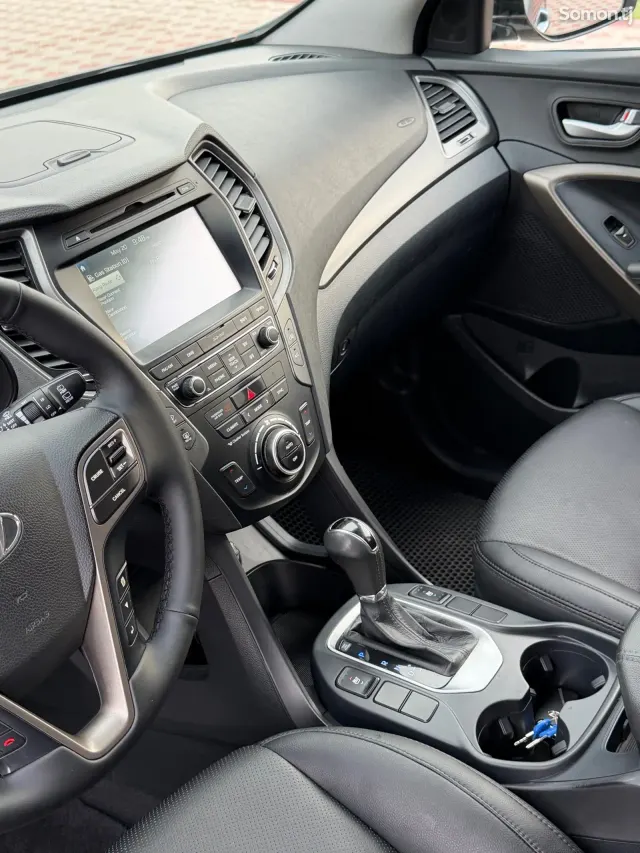 Hyundai Santa Fe 2016 · 2.0 AT