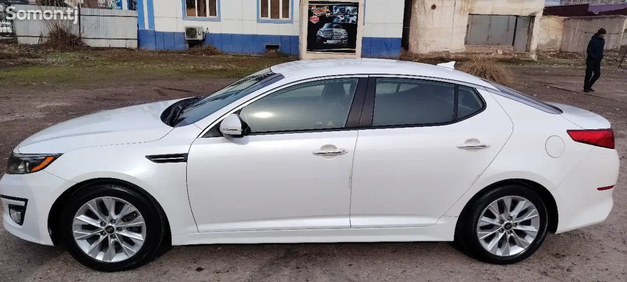 Kia Optima 2015 · 2.4 AT