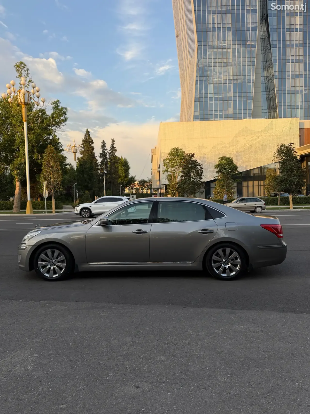 Hyundai Equus 2013 · 3.6 AT