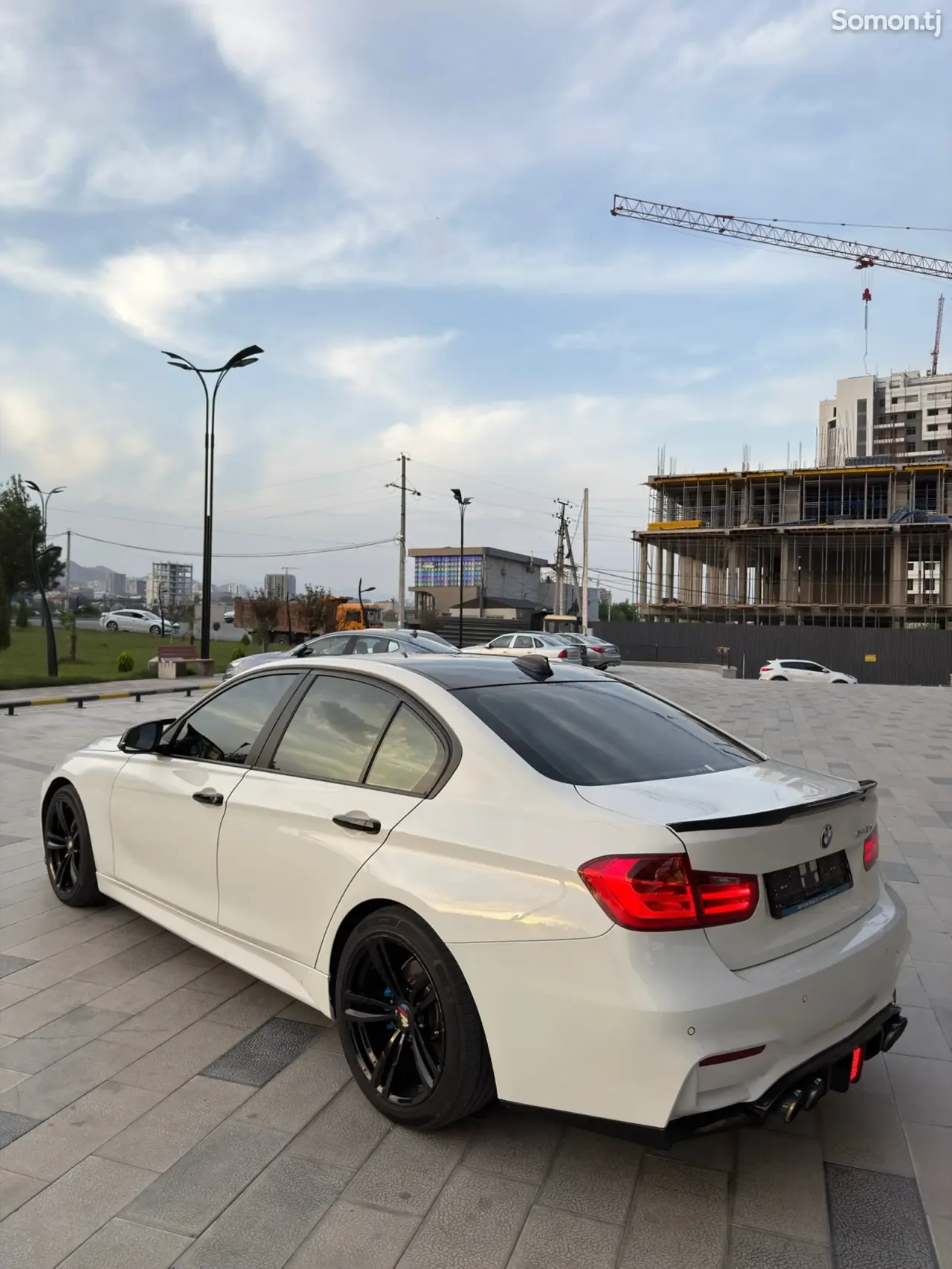 BMW 3 series 2014 · 2.0 AT
