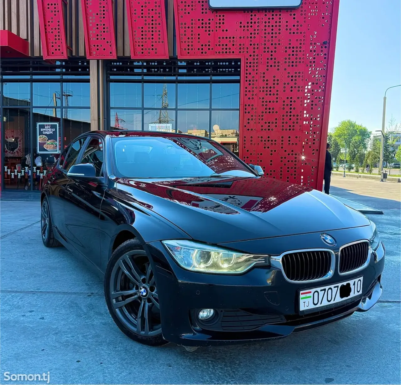 BMW 3 series 2014 · 2.0 AT