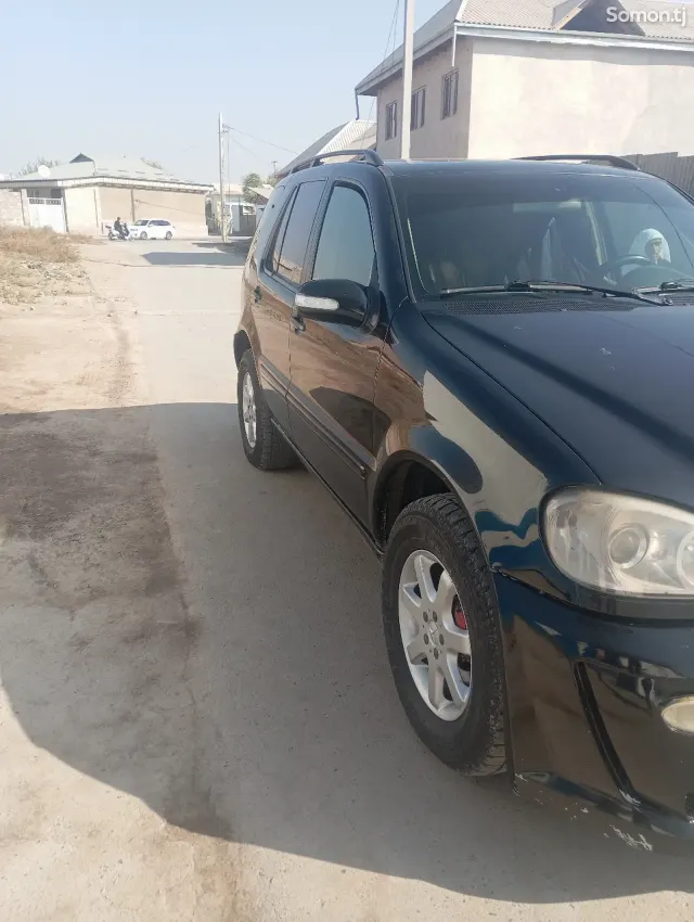 Mercedes-Benz ML class 2003 · 3.2 AT