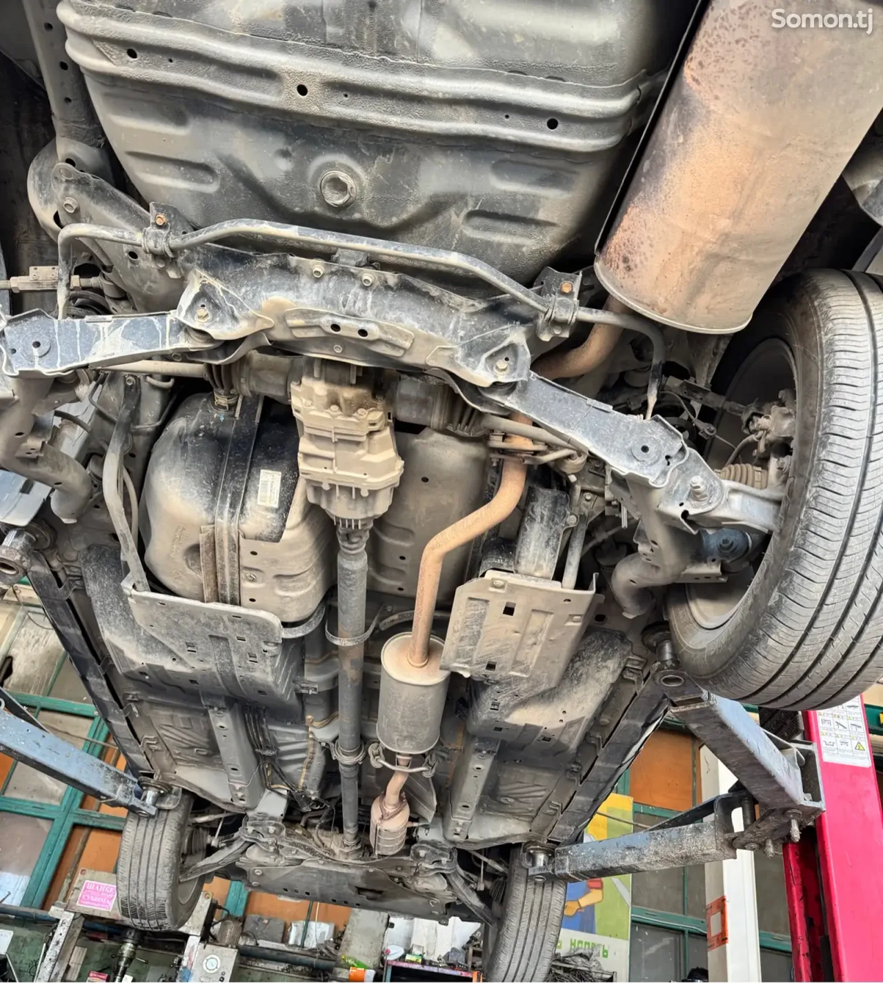 Honda CR-V 2011 · 2.4 AT