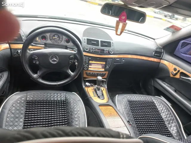 Mercedes-Benz E class 2008 · 3.5 AT