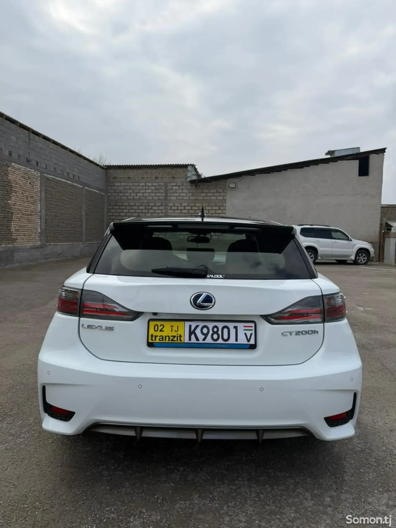 Lexus CT series 2016 · 2.0 AT