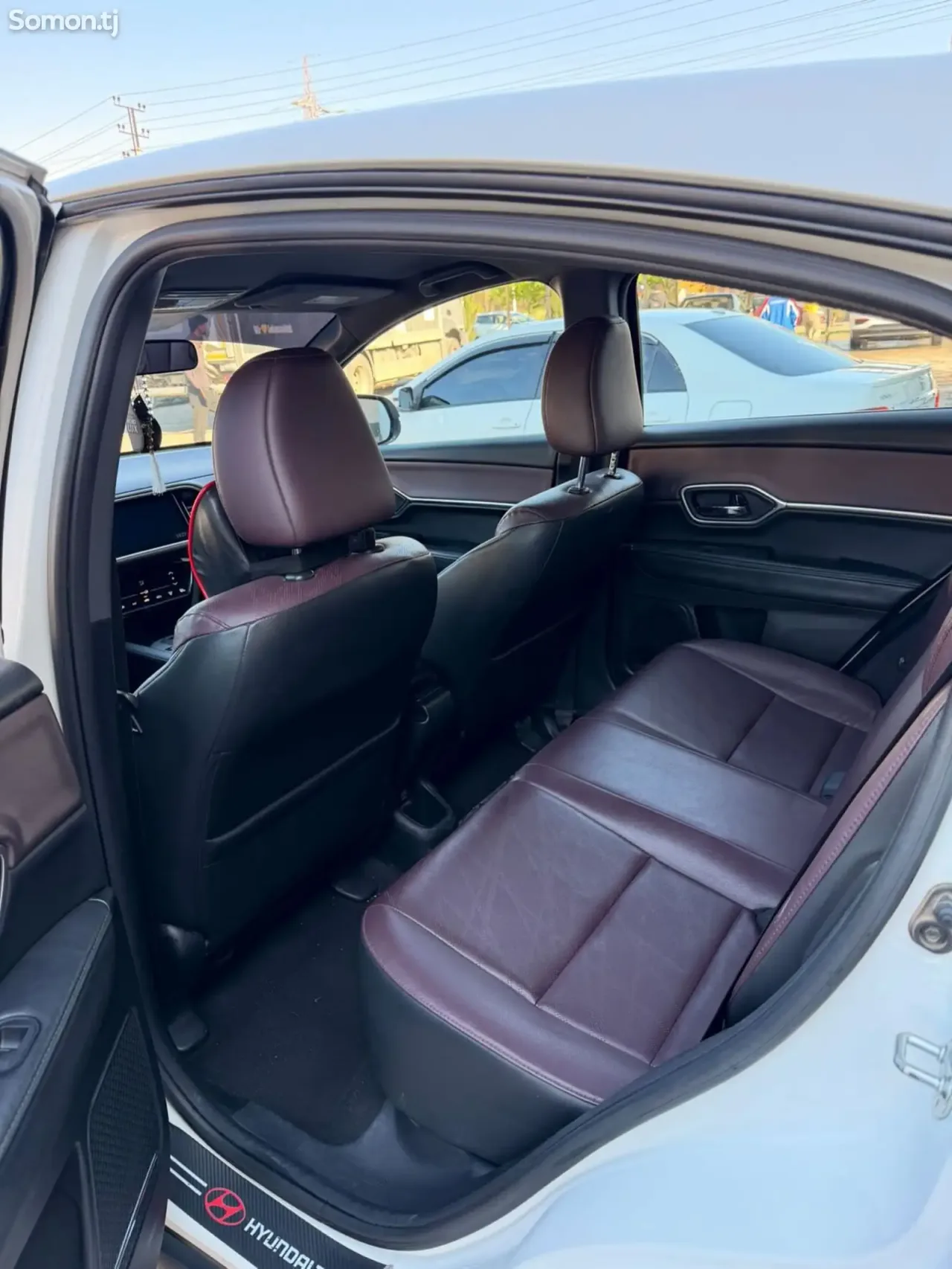 Honda MNV 2022 · AT