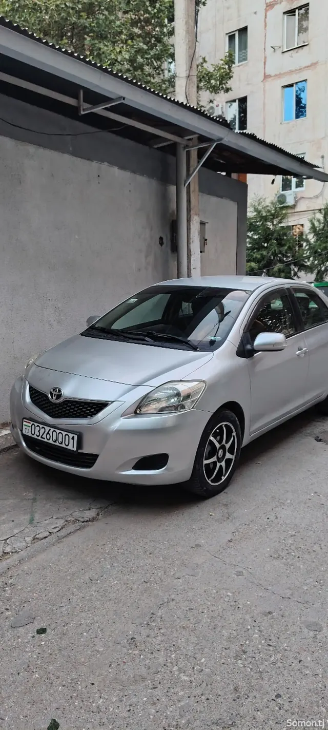 Toyota Belta 2009 · 1.3 AT