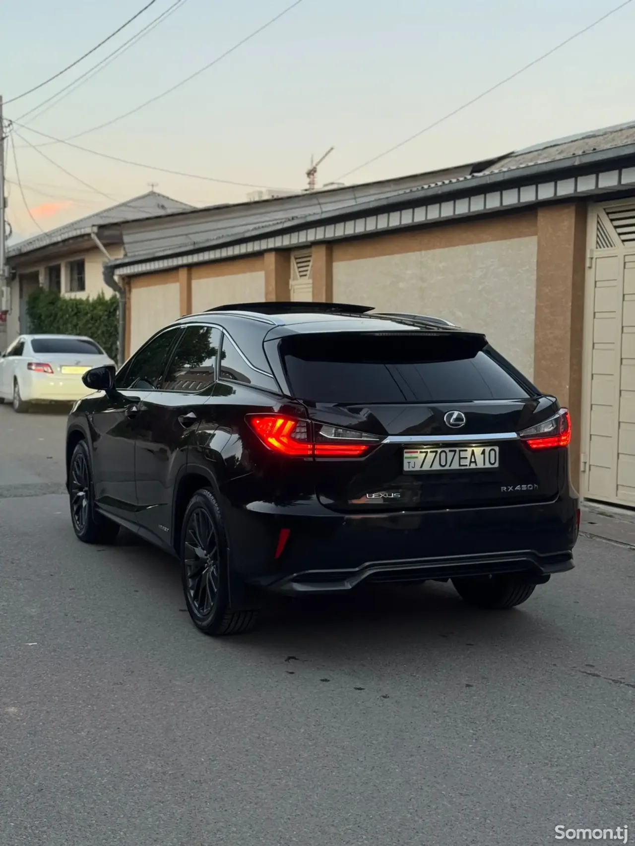 Lexus RX series 2017 · 4.5 AT