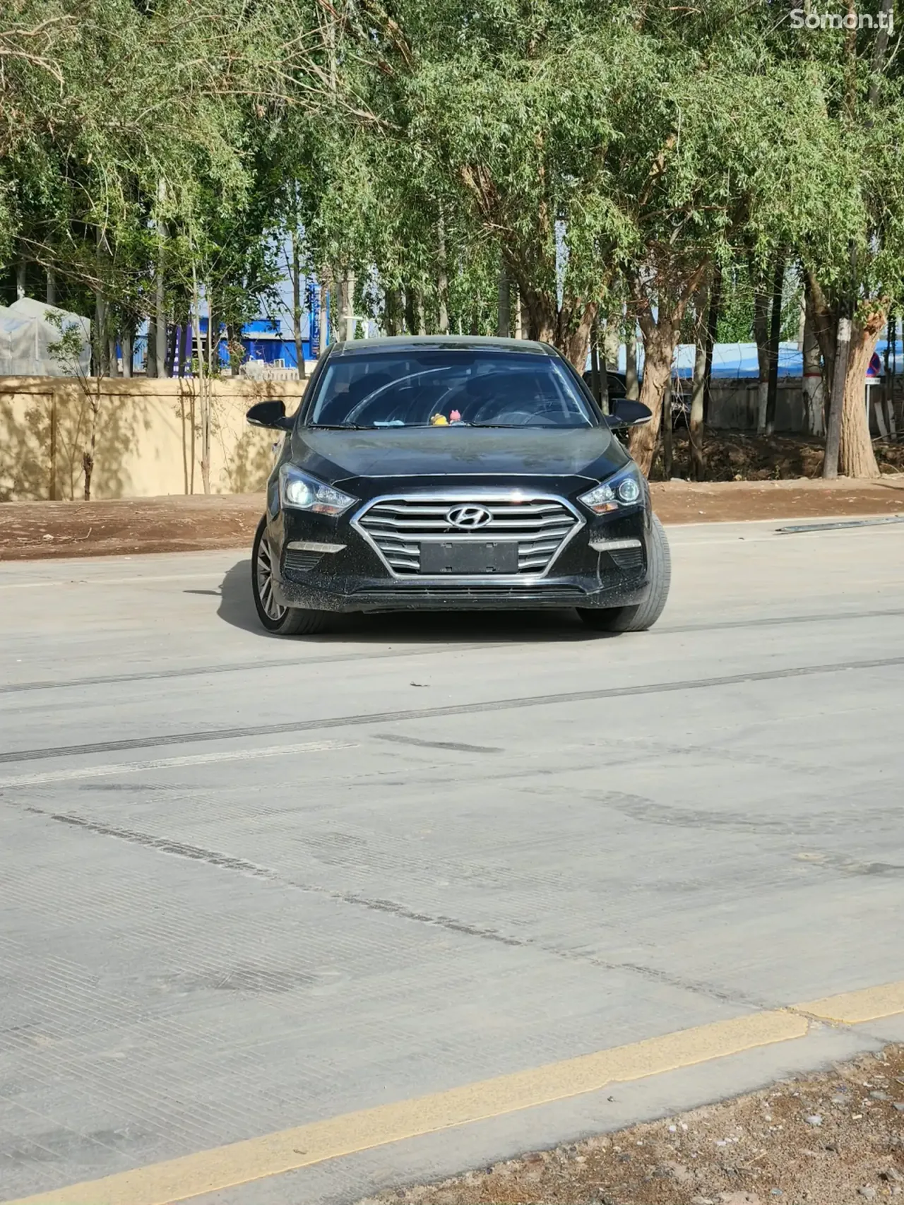 Hyundai Sonata 2016 · 1.8 AT