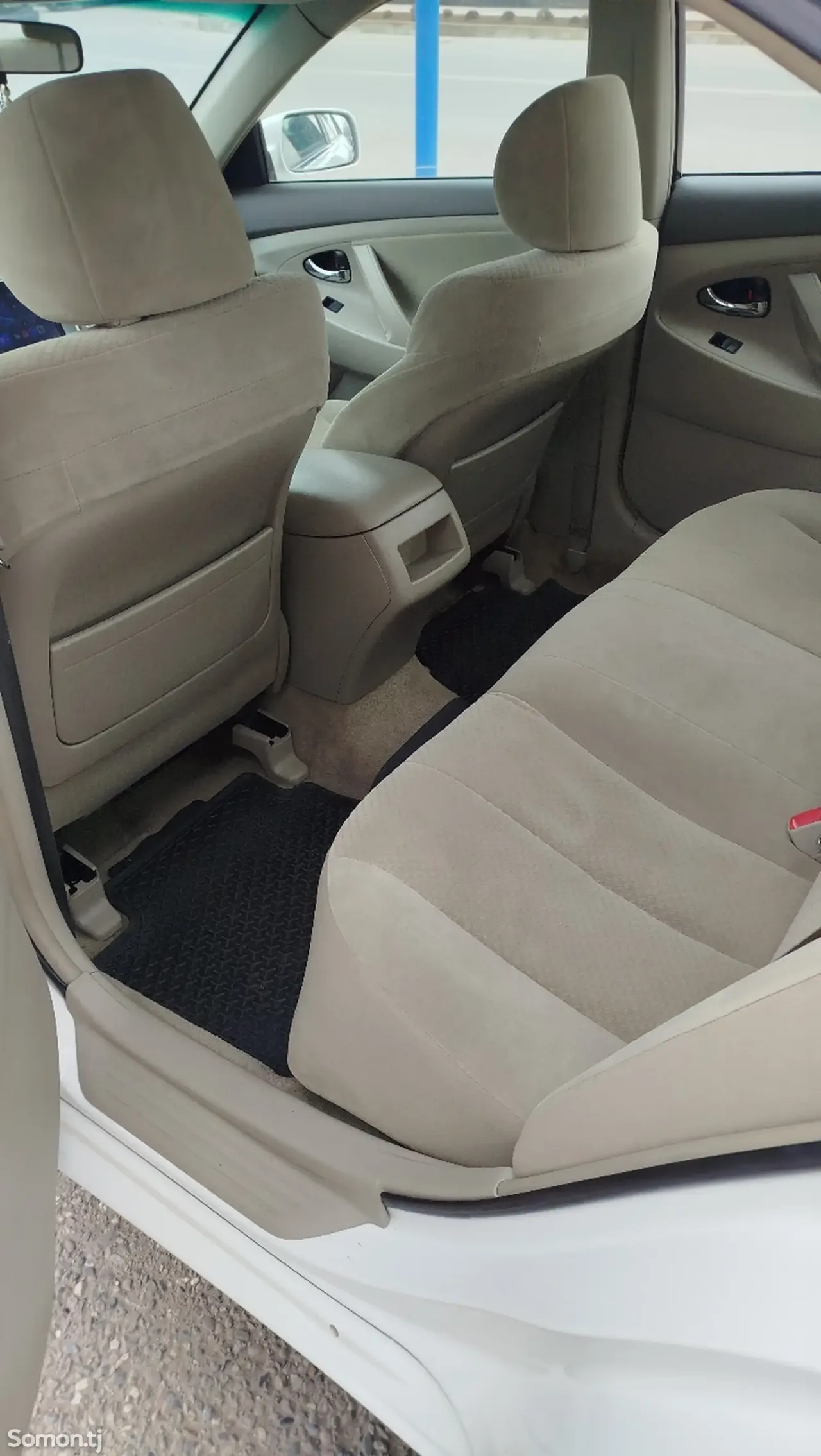 Toyota Camry 2007 · 2.4 AT