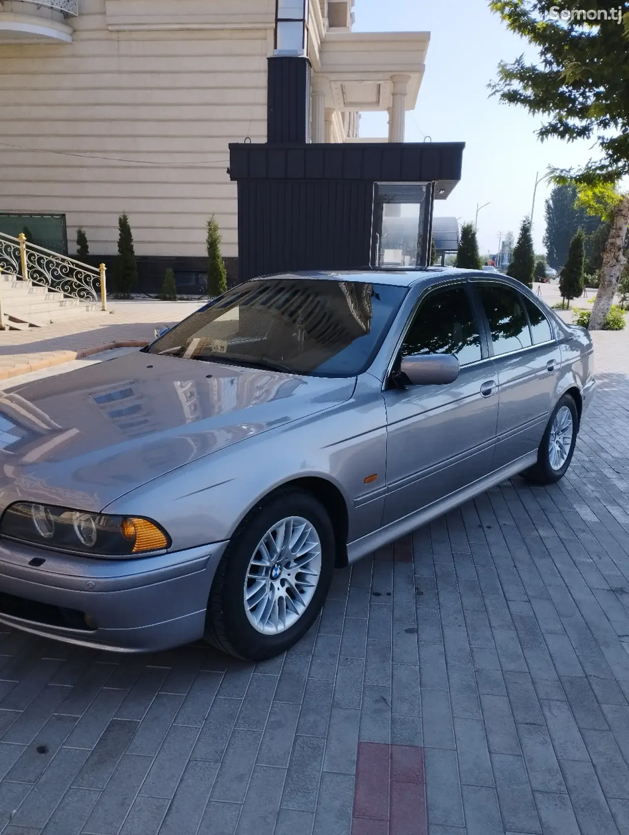 BMW 5 series 1999 · 2.5 MT
