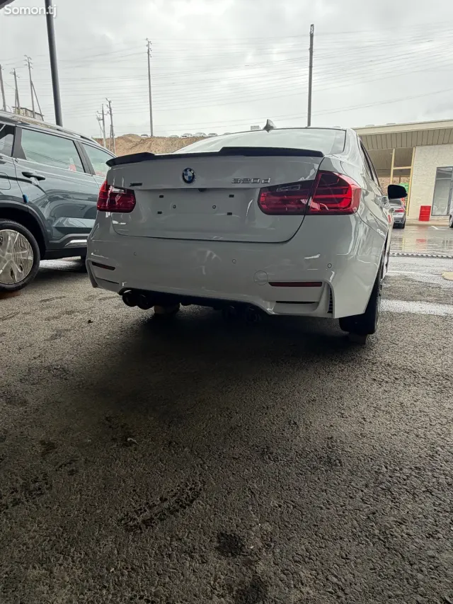 BMW 3 series 2015 · 2.0 AT