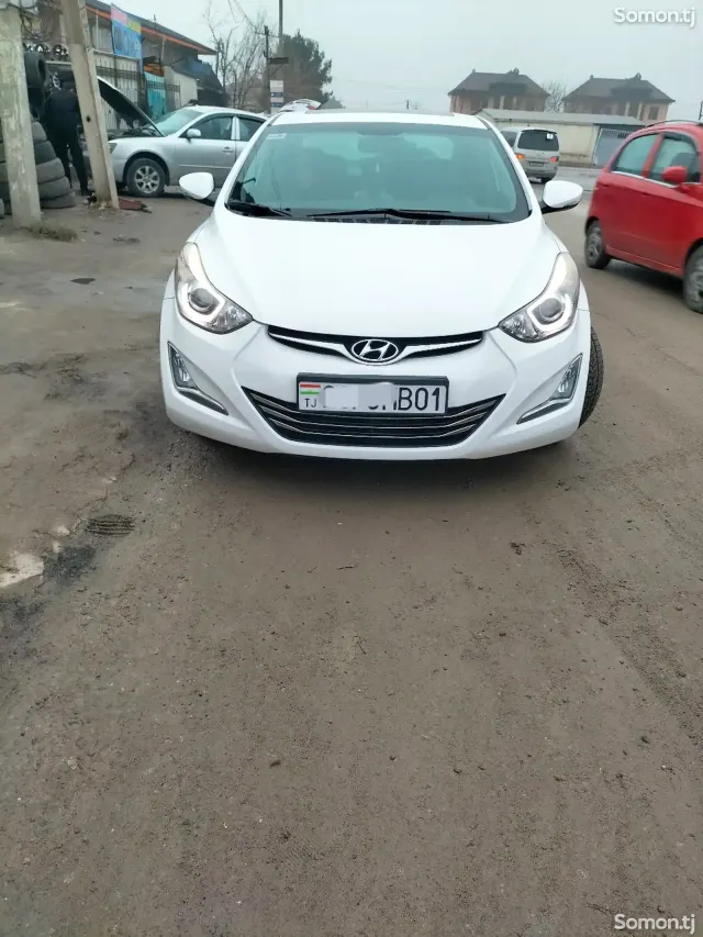 Hyundai Elantra 2016 · 1.8 AT