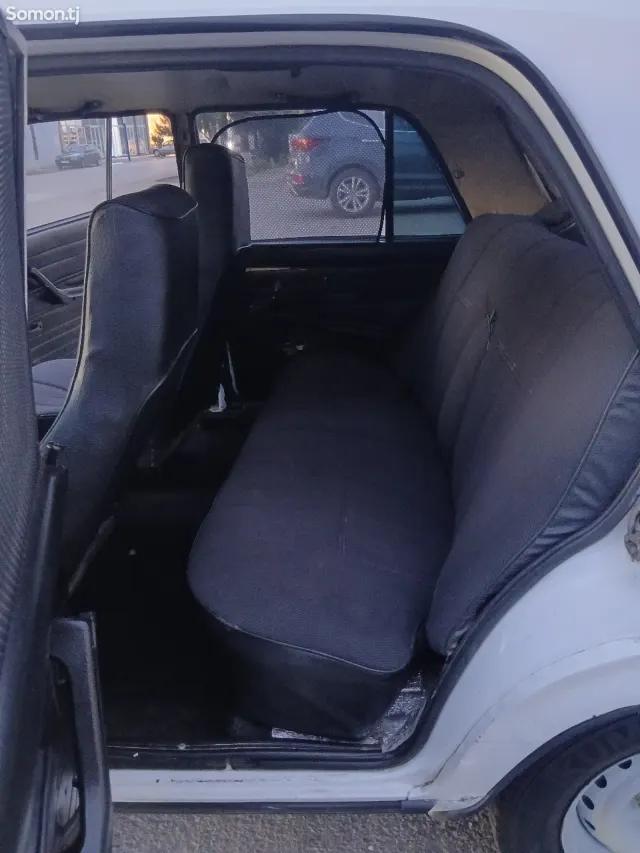 Lada (ВАЗ) 2103 2003 · 0.6 MT