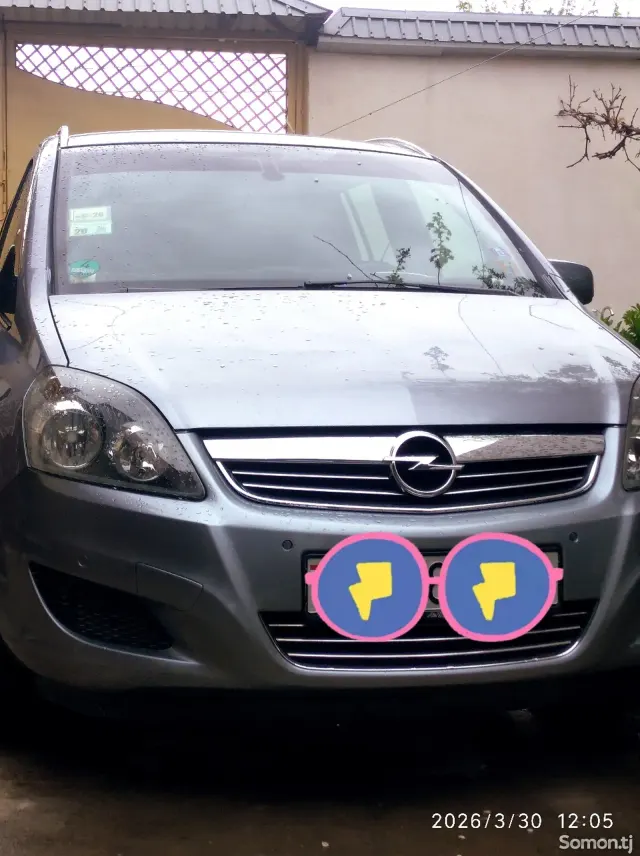Opel Zafira 2010 · 1.6 MT