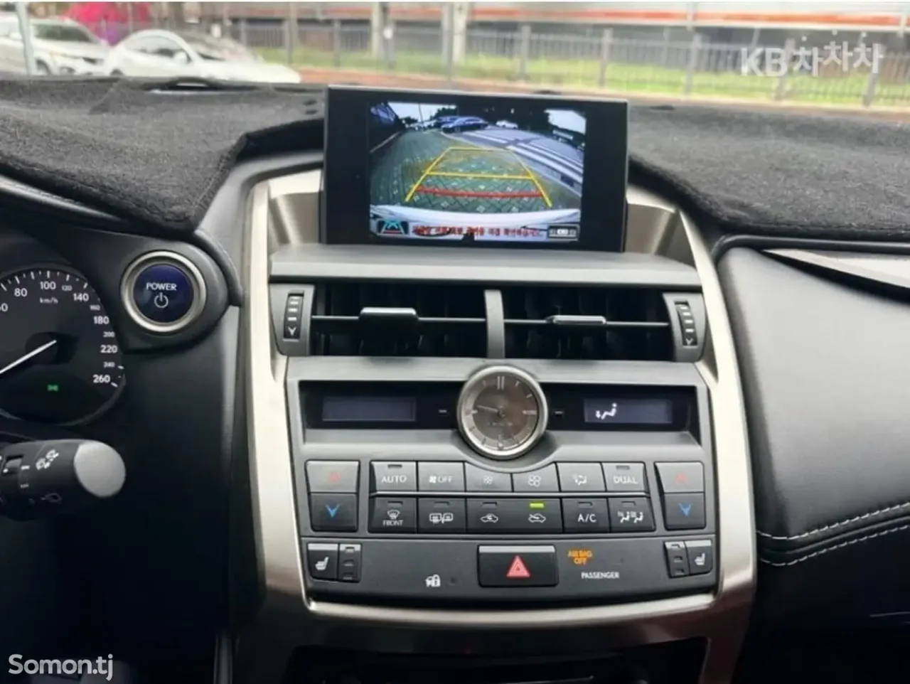 Lexus NX series 2017 · 2.5 AT