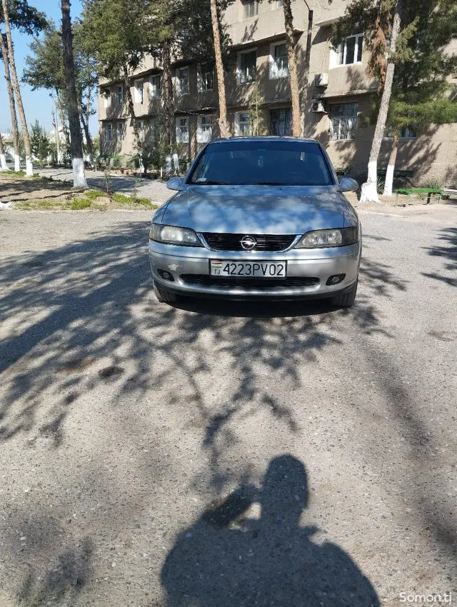 Opel Vectra B 2000 · 1.6 MT