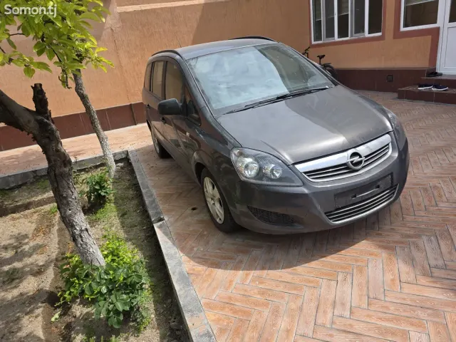 Opel Zafira 2014 · 1.8 MT