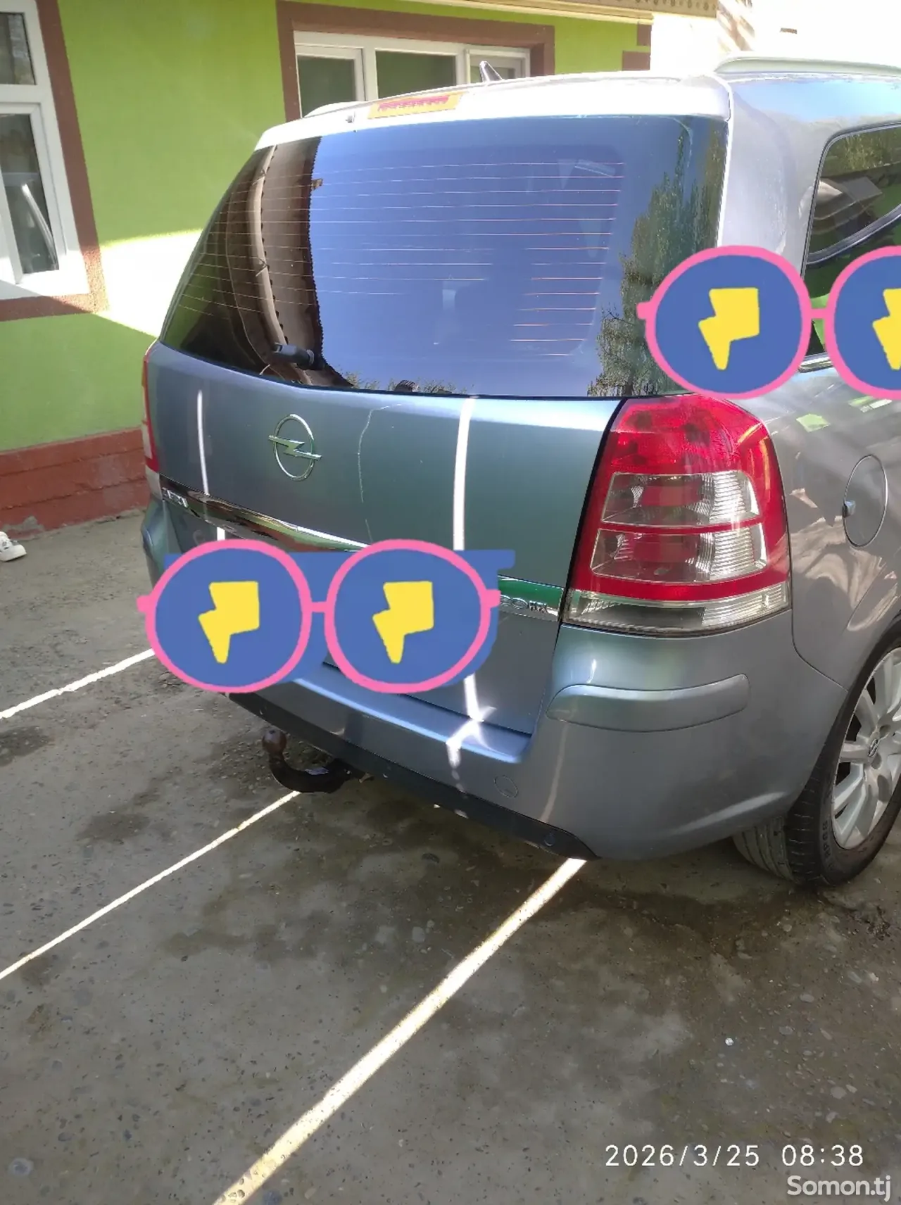 Opel Zafira 2010 · 1.6 MT