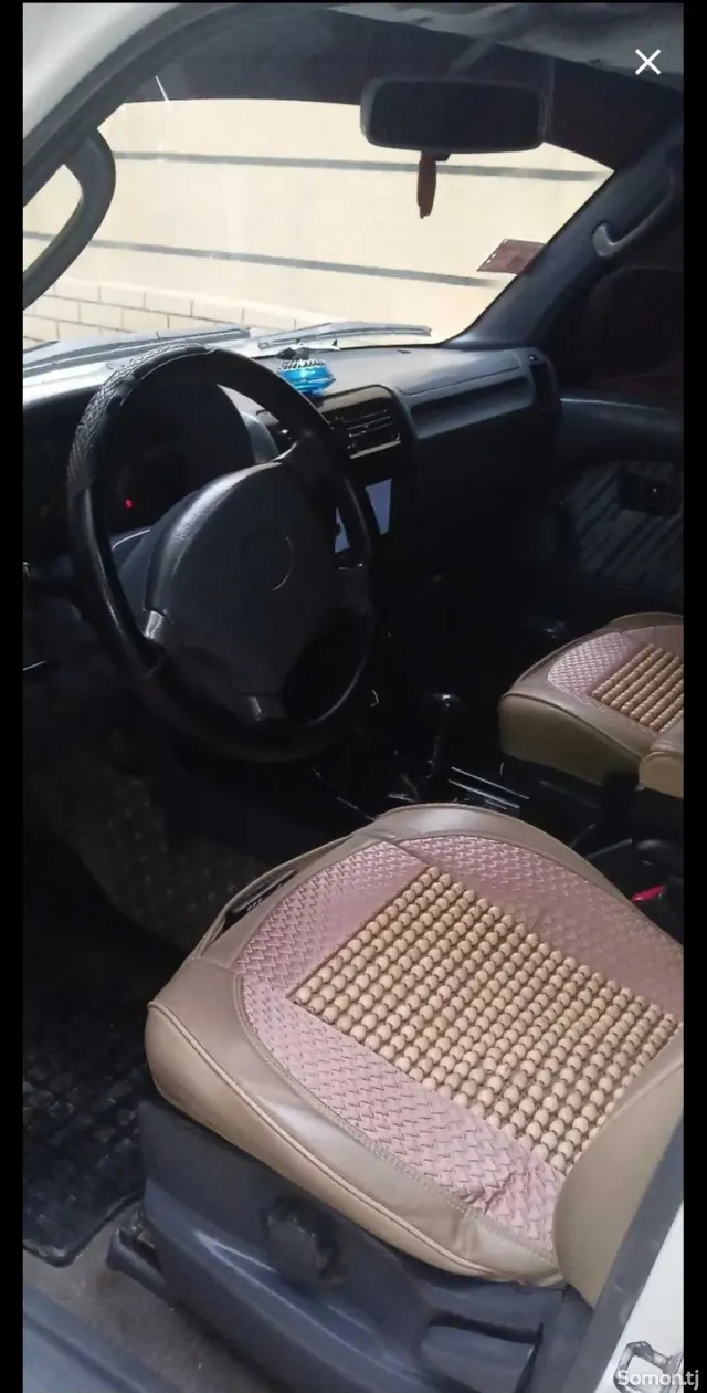 Toyota Land Cruiser Prado 2002 · 3.0 MT
